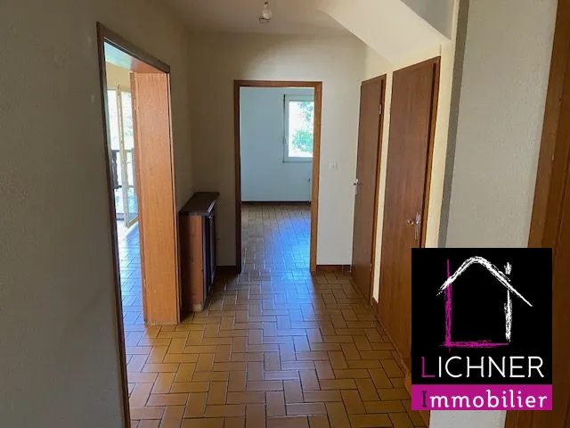 Vente maison mitoyenne de 111 m² avec terrasse et garage à Longueville-lès-Saint-Avold 