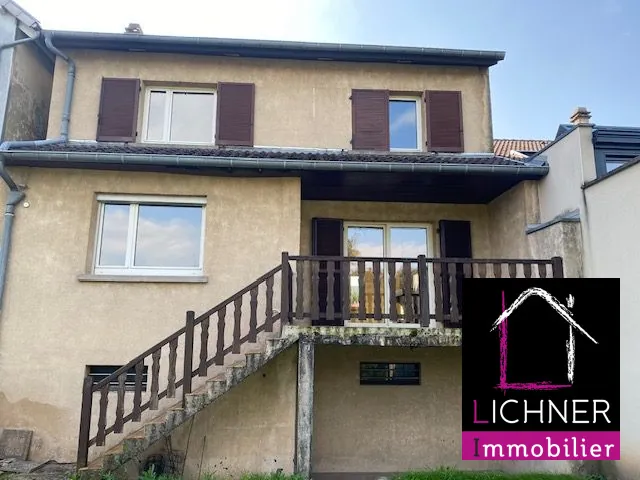 Vente maison mitoyenne de 111 m² avec terrasse et garage à Longueville-lès-Saint-Avold 