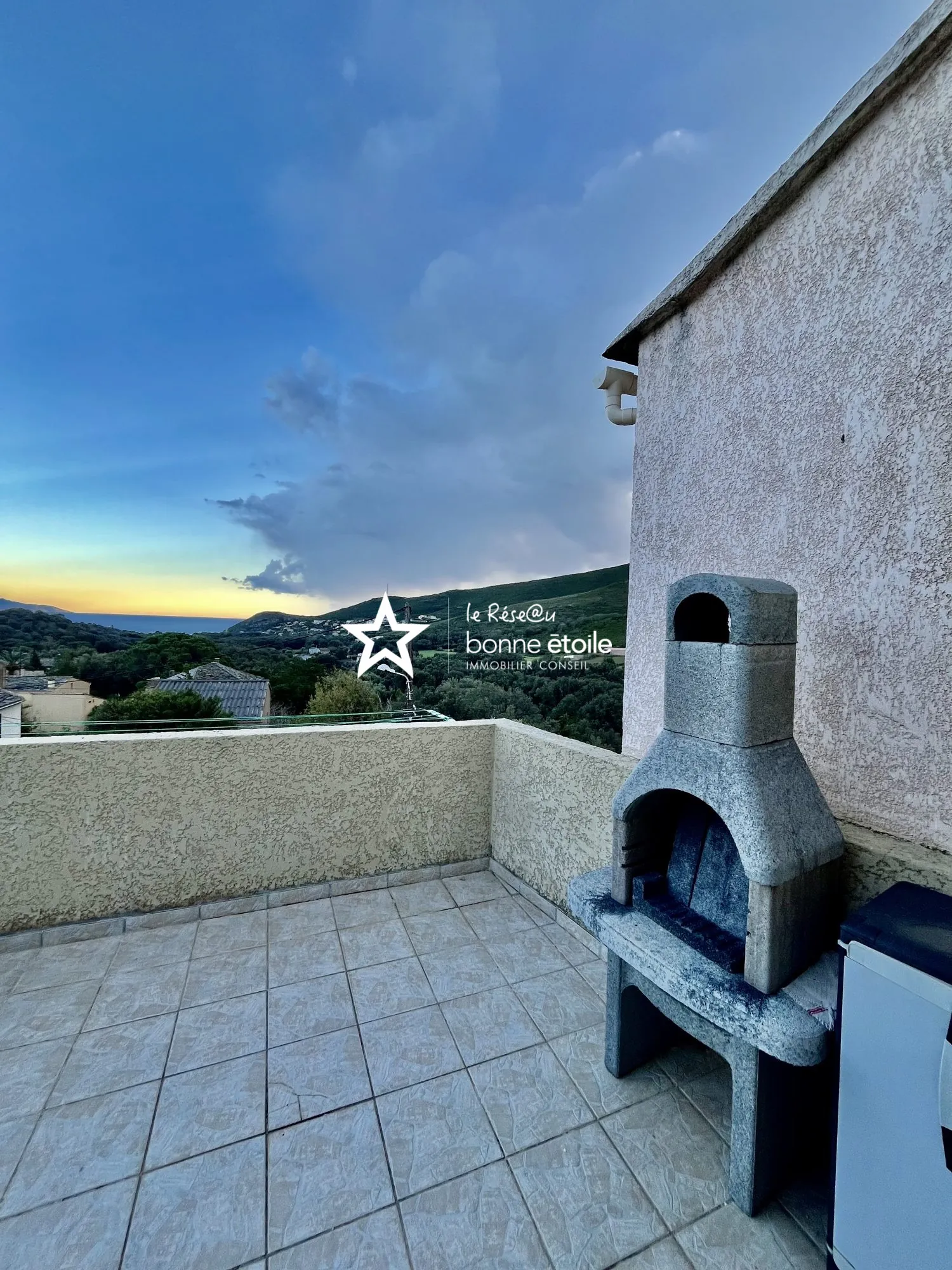 Charmante maison de village à Sisco, 70 m² avec vue mer en Corse 