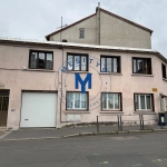 Maison à vendre à Saint-Étienne avec deux logements et terrasse