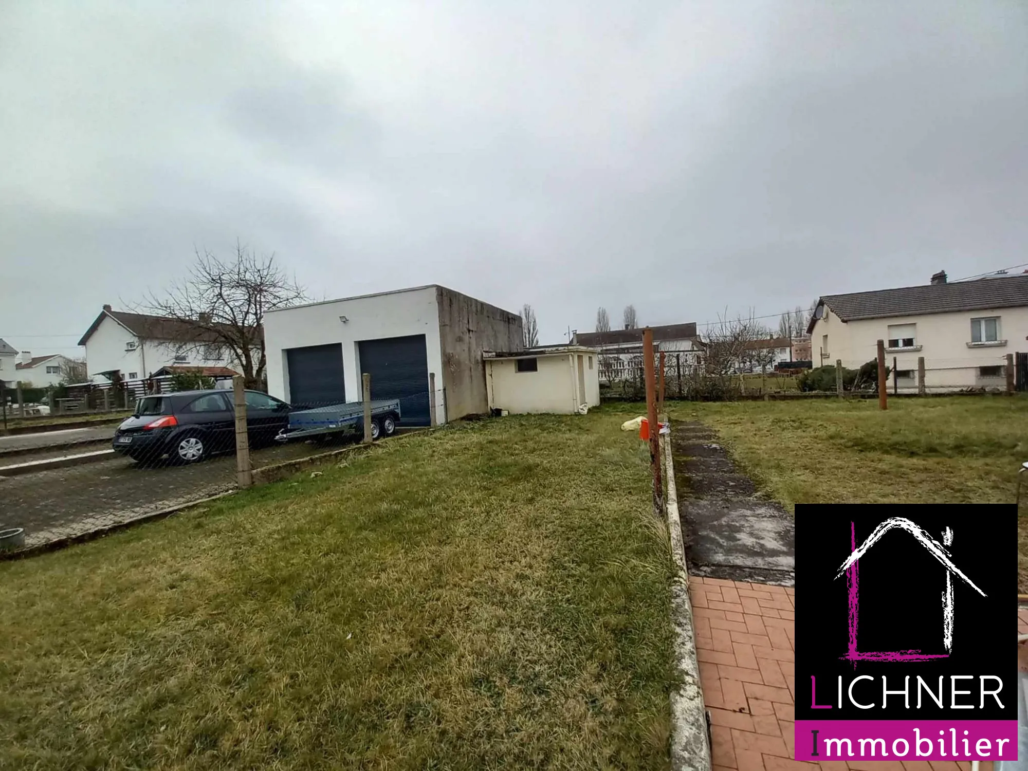 Maison semi-mitoyenne à vendre à Creutzwald avec jardin et travaux de rénovation 