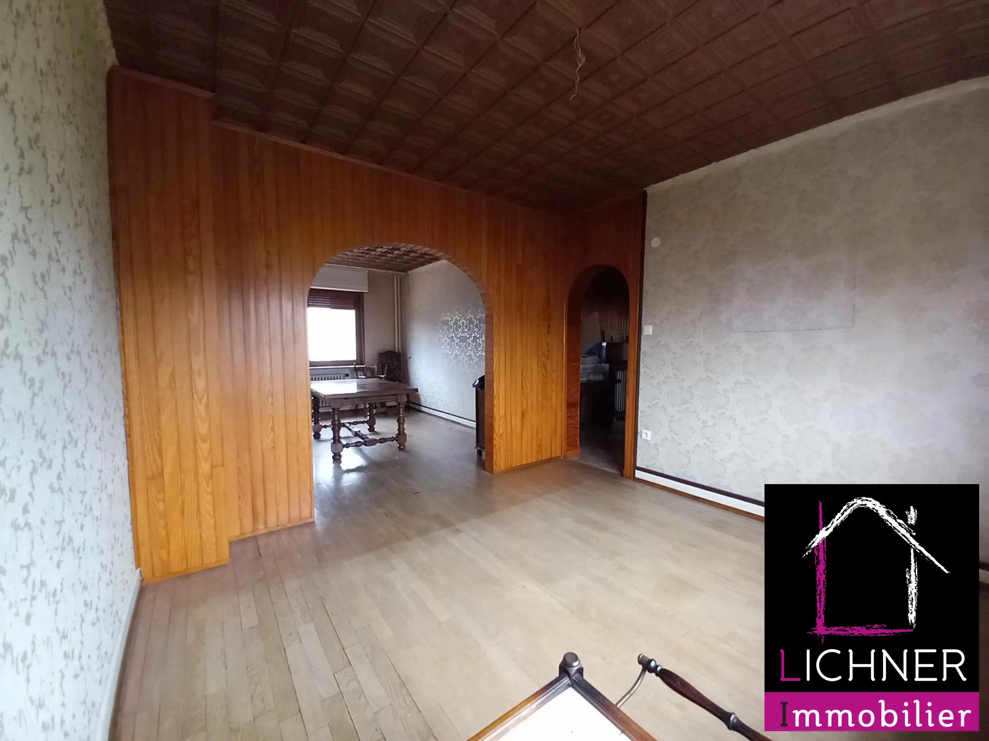 Maison semi-mitoyenne à vendre à Creutzwald avec jardin et travaux de rénovation 