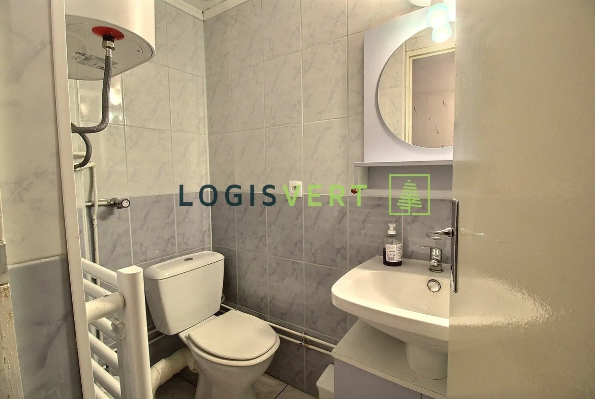 Studio à vendre à Palaiseau, idéal investissement locatif, 14 m², proche gare Lozère 