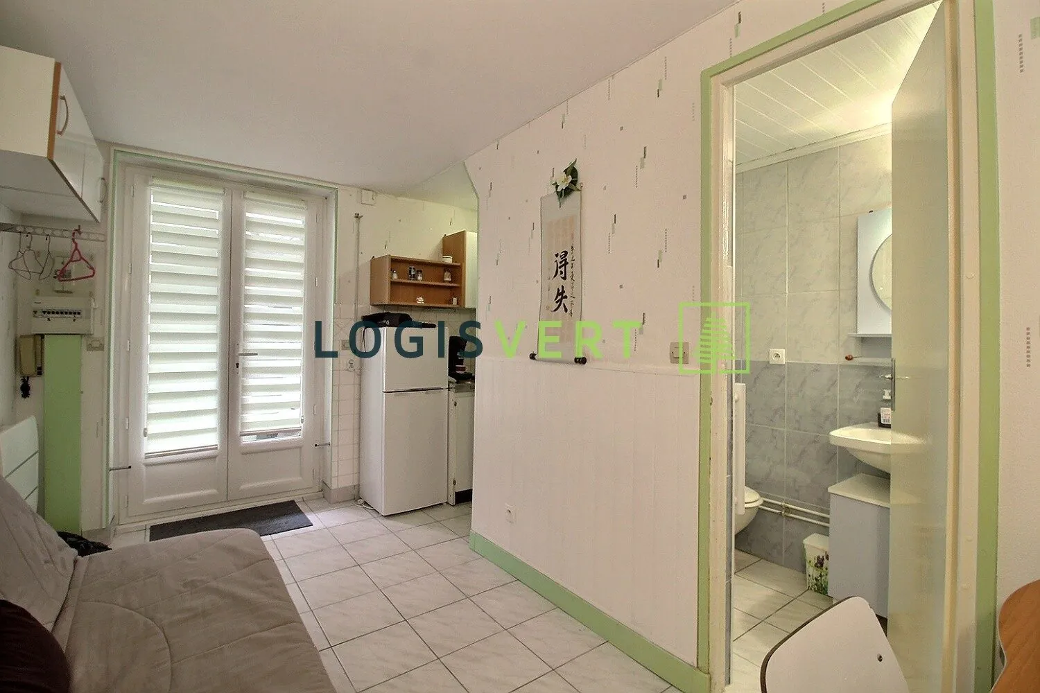 Studio à vendre à Palaiseau, idéal investissement locatif, 14 m², proche gare Lozère 