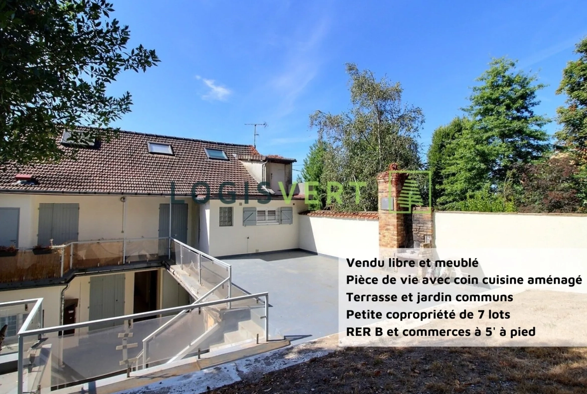 Studio à vendre à Palaiseau, idéal investissement locatif, 14 m², proche gare Lozère 
