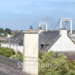 Studio rénové à vendre à Belz avec vue sur le Pont-Lorois, parking et cave
