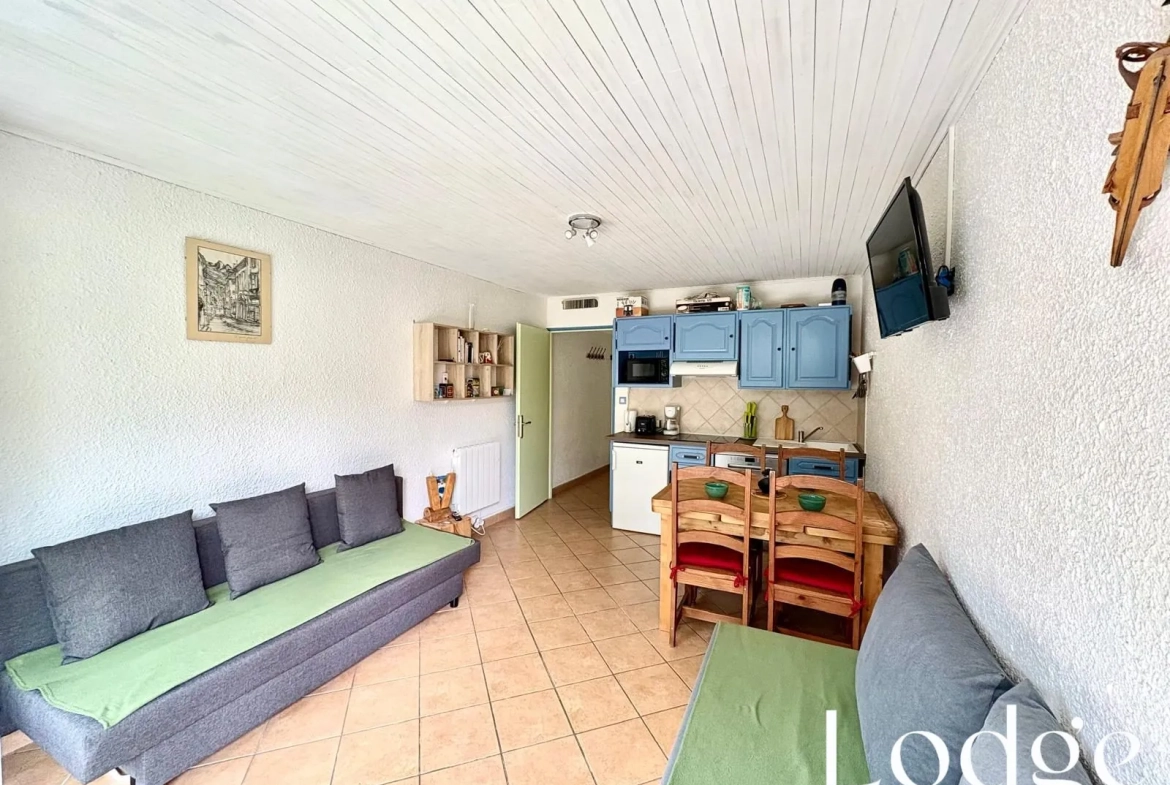 Appartement T2 avec terrasse à Serre-Chevalier 1400, proche des pistes 