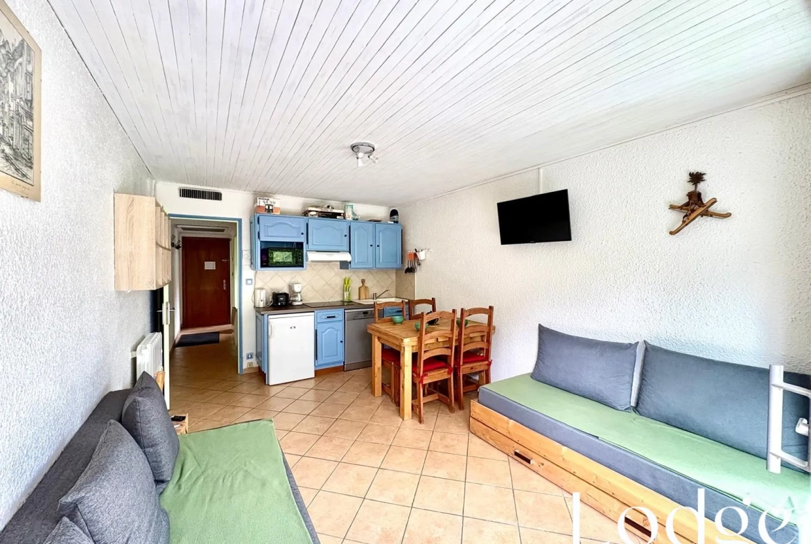 Appartement T2 avec terrasse à Serre-Chevalier 1400, proche des pistes 