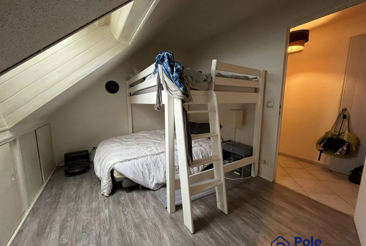 F2-Caen-Chambre À Vendre à Caen : Charmant F2 de 33,37 m² sans travaux 