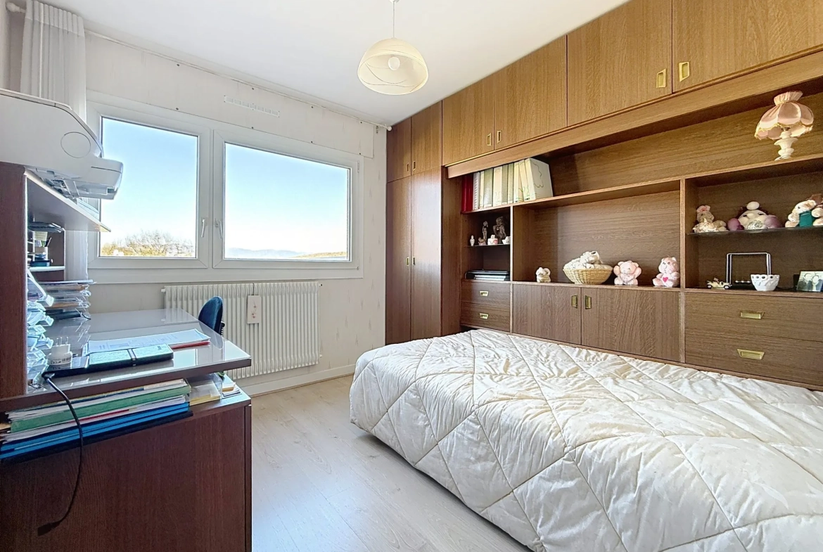 Bel appartement T3 à vendre à Belfort avec balcon et cave 