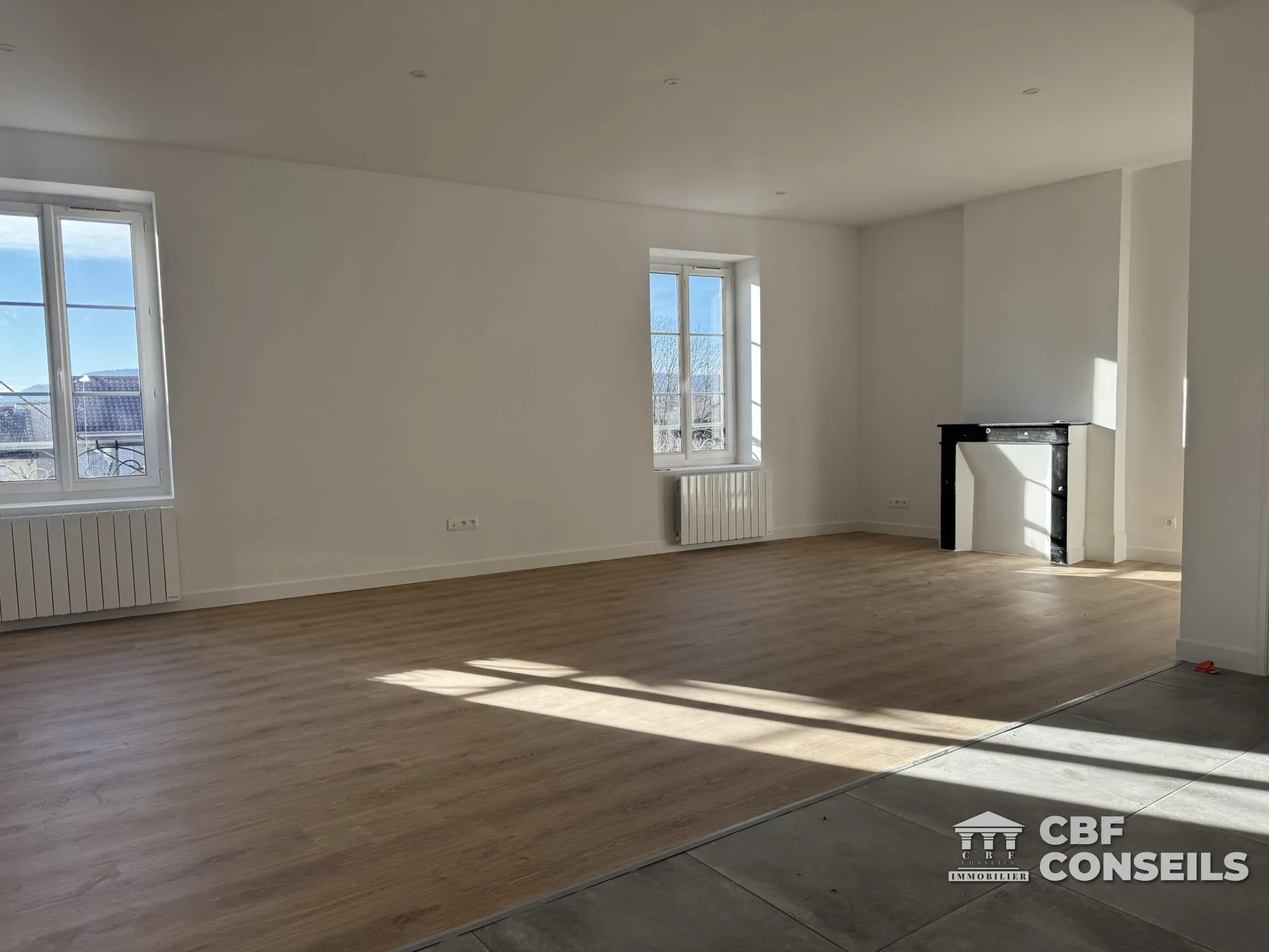 Appartement T3 rénové à Riom (63200), centre-ville avec vue et potentiel d'aménagement 