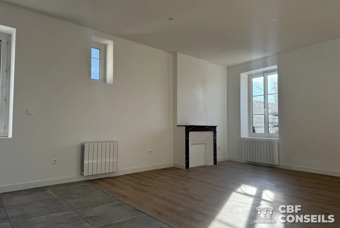Appartement T3 rénové à Riom (63200), centre-ville avec vue et potentiel d'aménagement 