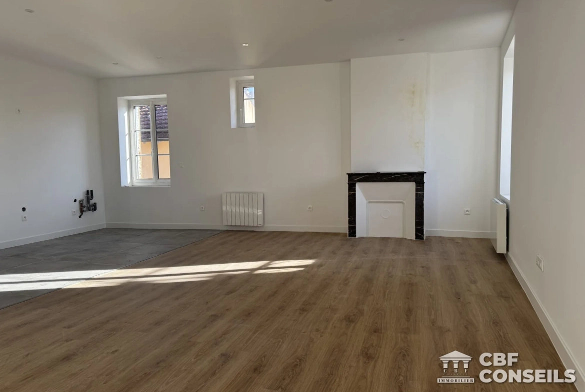 Appartement T3 rénové à Riom (63200), centre-ville avec vue et potentiel d'aménagement 