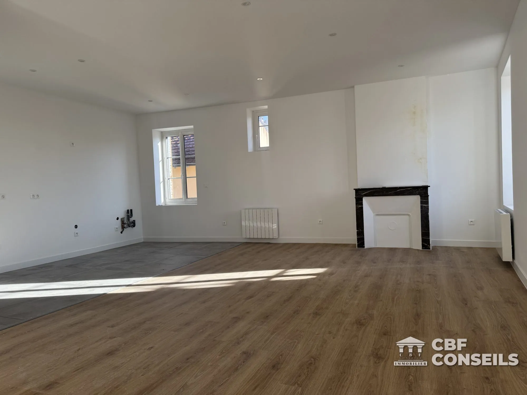 Appartement T3 rénové à Riom (63200), centre-ville avec vue et potentiel d'aménagement 