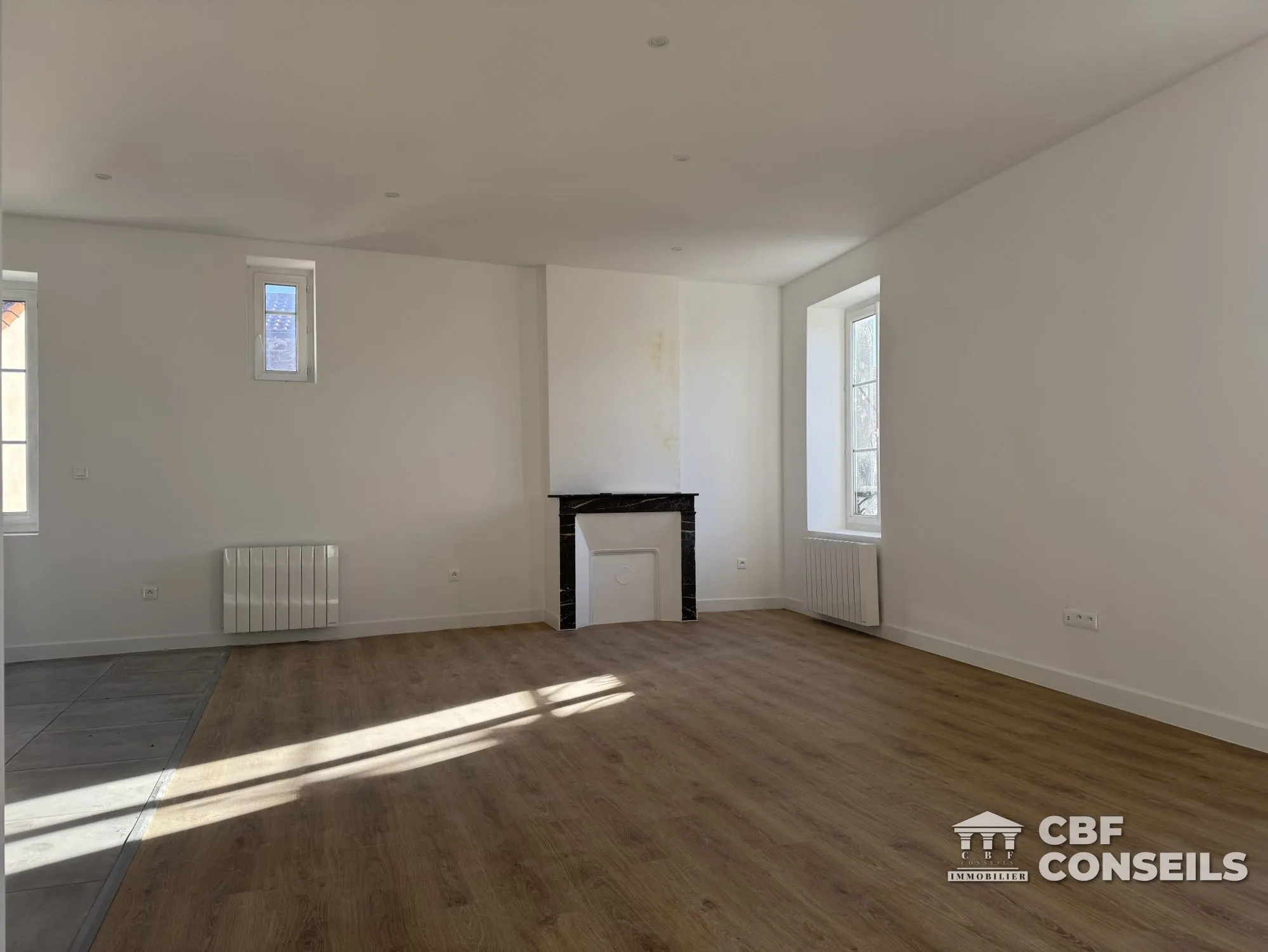 Appartement T3 rénové à Riom (63200), centre-ville avec vue et potentiel d'aménagement 