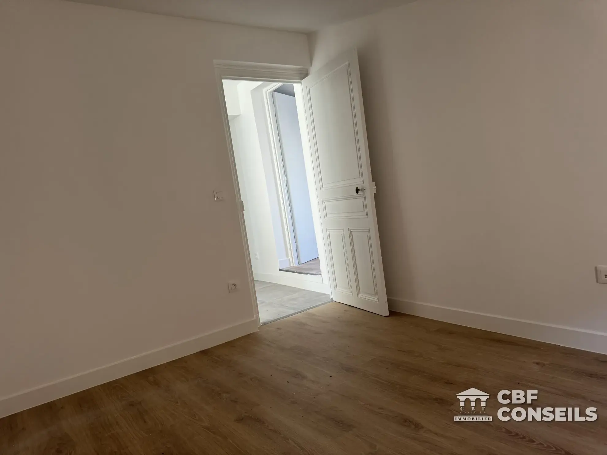Appartement T3 rénové à Riom (63200), centre-ville avec vue et potentiel d'aménagement 