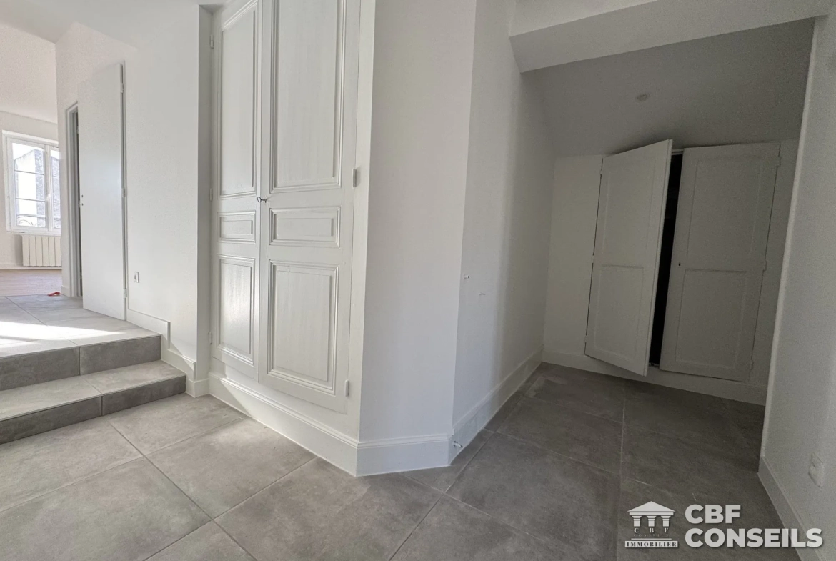 Appartement T3 rénové à Riom (63200), centre-ville avec vue et potentiel d'aménagement 