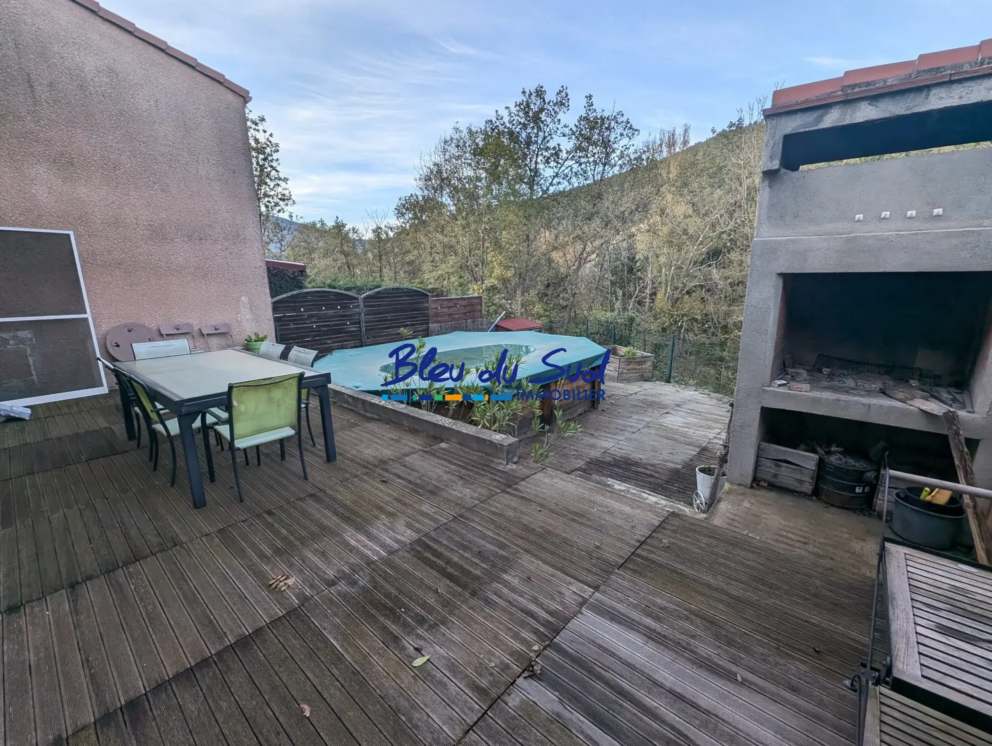 Charmante maison mitoyenne avec jardin, piscine et vue montagne à Vernet-les-Bains 