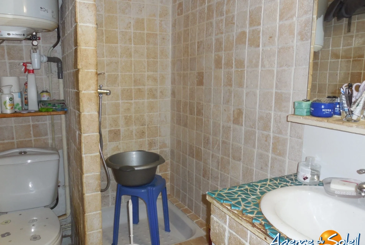 Pavillon sécurisé de 25 m² loué avec cour à Port-la-Nouvelle 