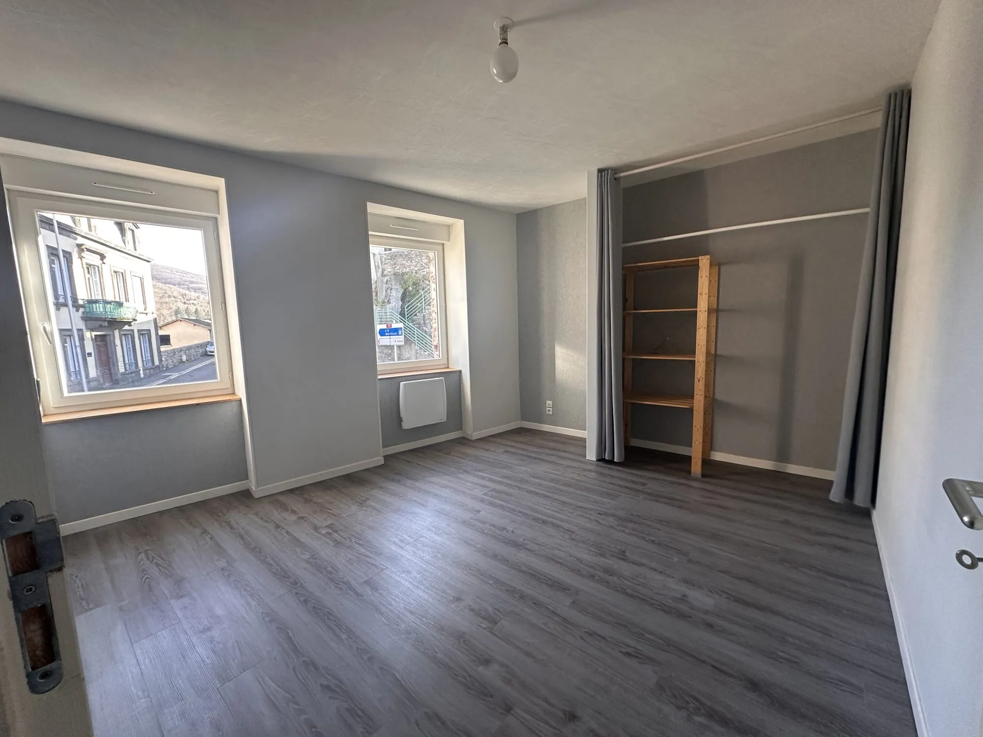 À vendre maison individuelle à Massiac - 109,53 m² avec terrain et annexes 