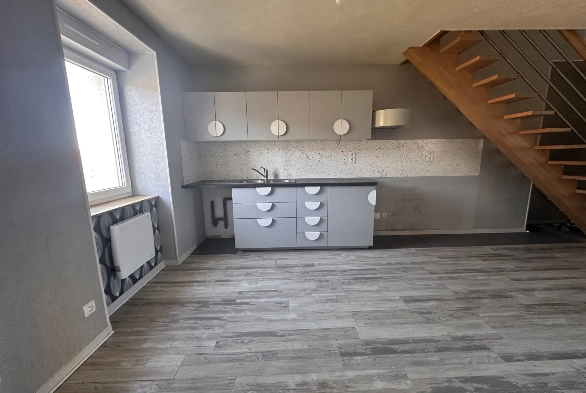 À vendre maison individuelle à Massiac - 109,53 m² avec terrain et annexes 