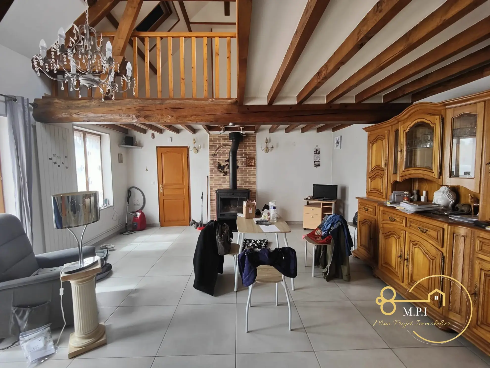 Maison en pierre 3 chambres avec garage et terrain clôturé à Sainte-Marie-la-Robert 