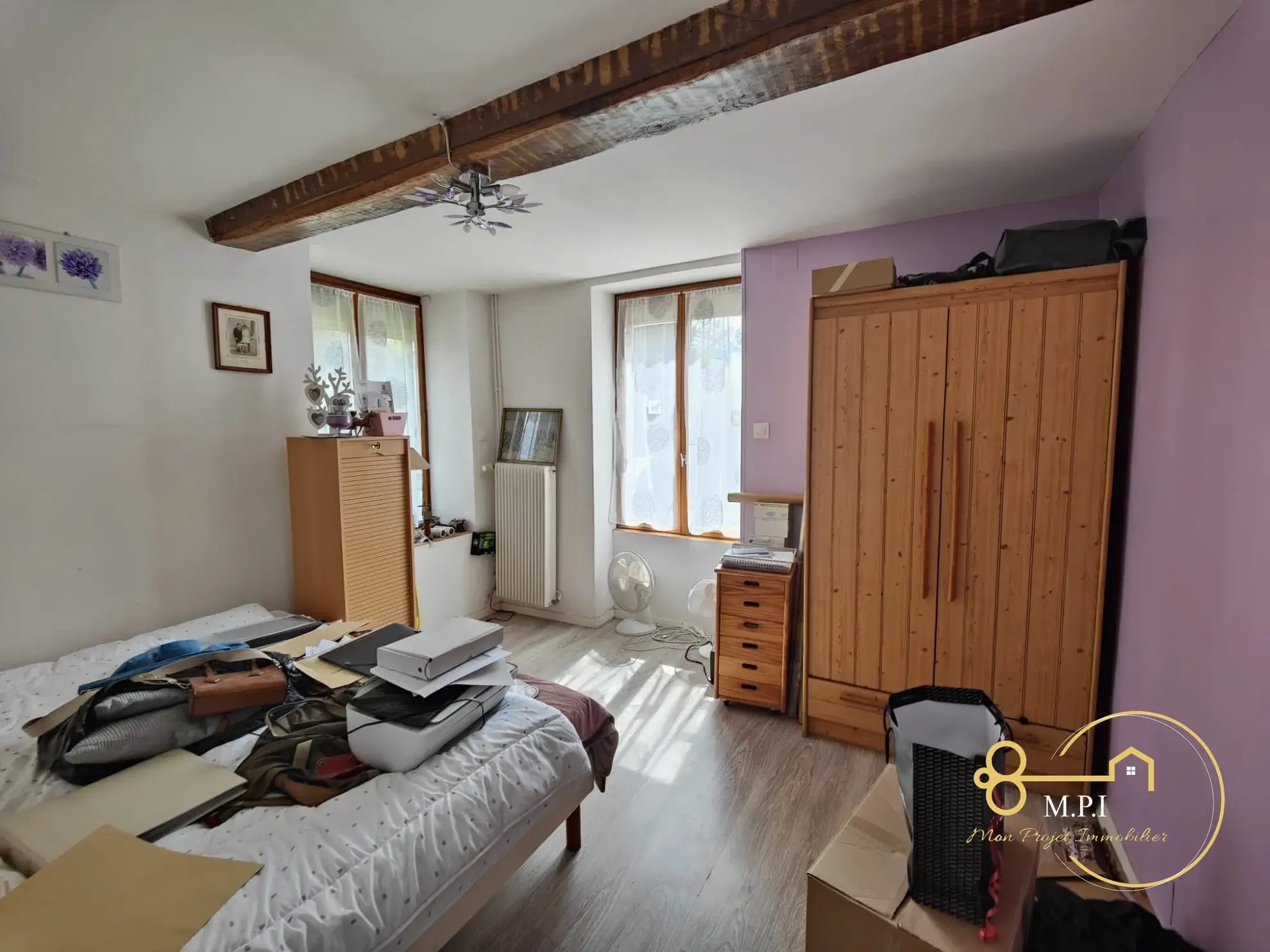 Maison en pierre 3 chambres avec garage et terrain clôturé à Sainte-Marie-la-Robert 
