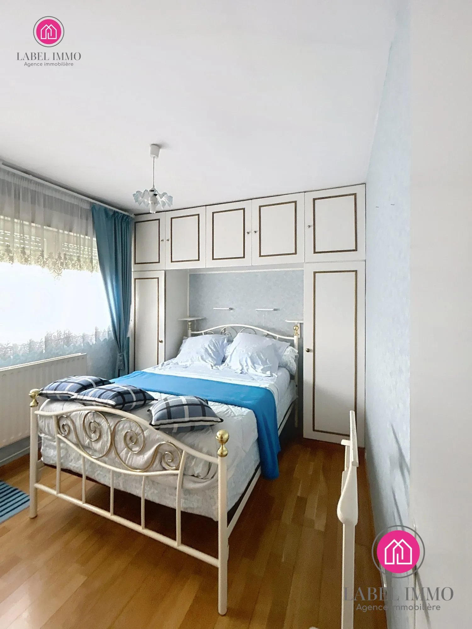 Maison semi-individuelle à Valenciennes avec jardin, 3 chambres, idéal premier achat ou investissement 