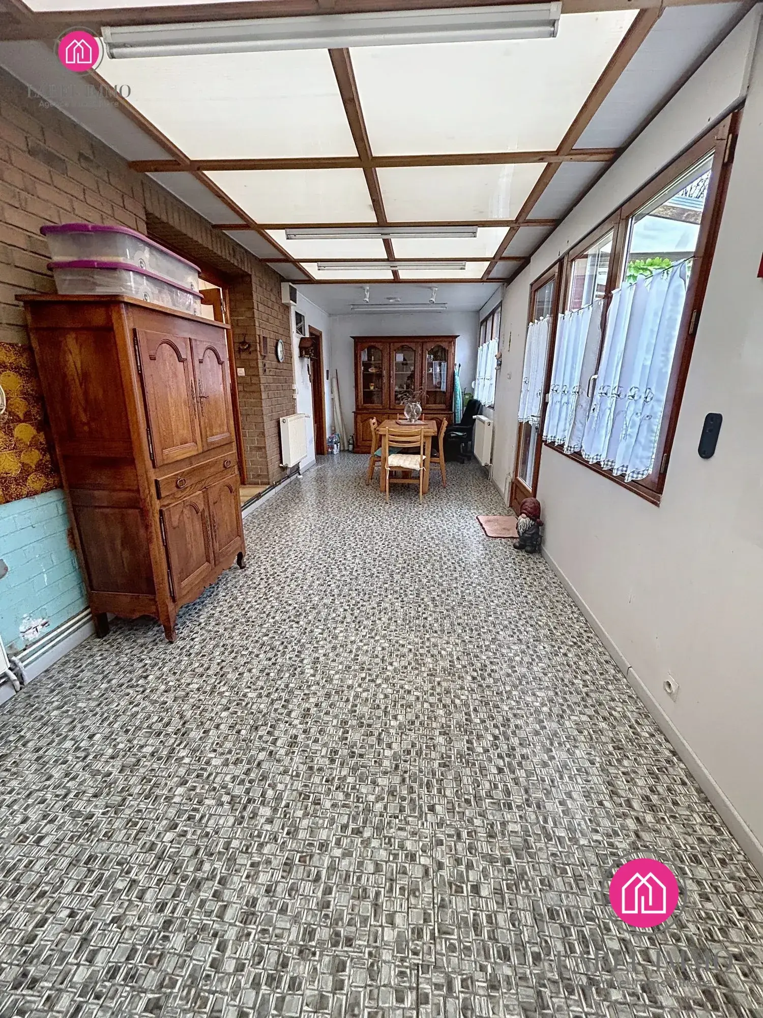 Maison semi-individuelle à Valenciennes avec jardin, 3 chambres, idéal premier achat ou investissement 