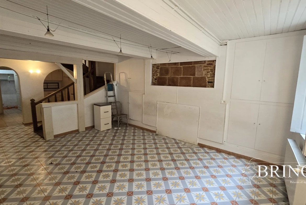 Maison de ville spacieuse de 135 m² à Moissac, vue sur le Tarn 
