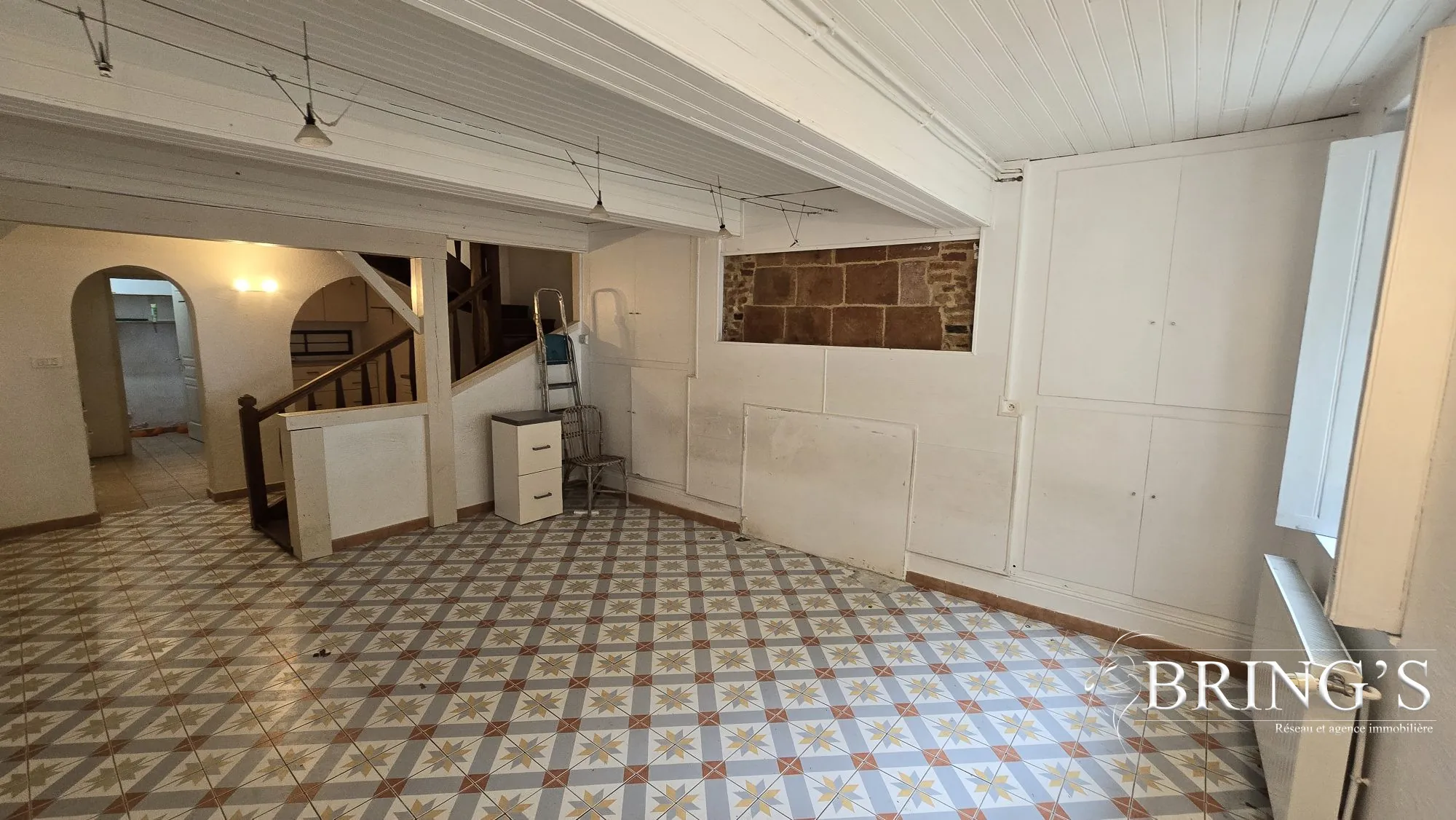 Maison de ville spacieuse de 135 m² à Moissac, vue sur le Tarn 