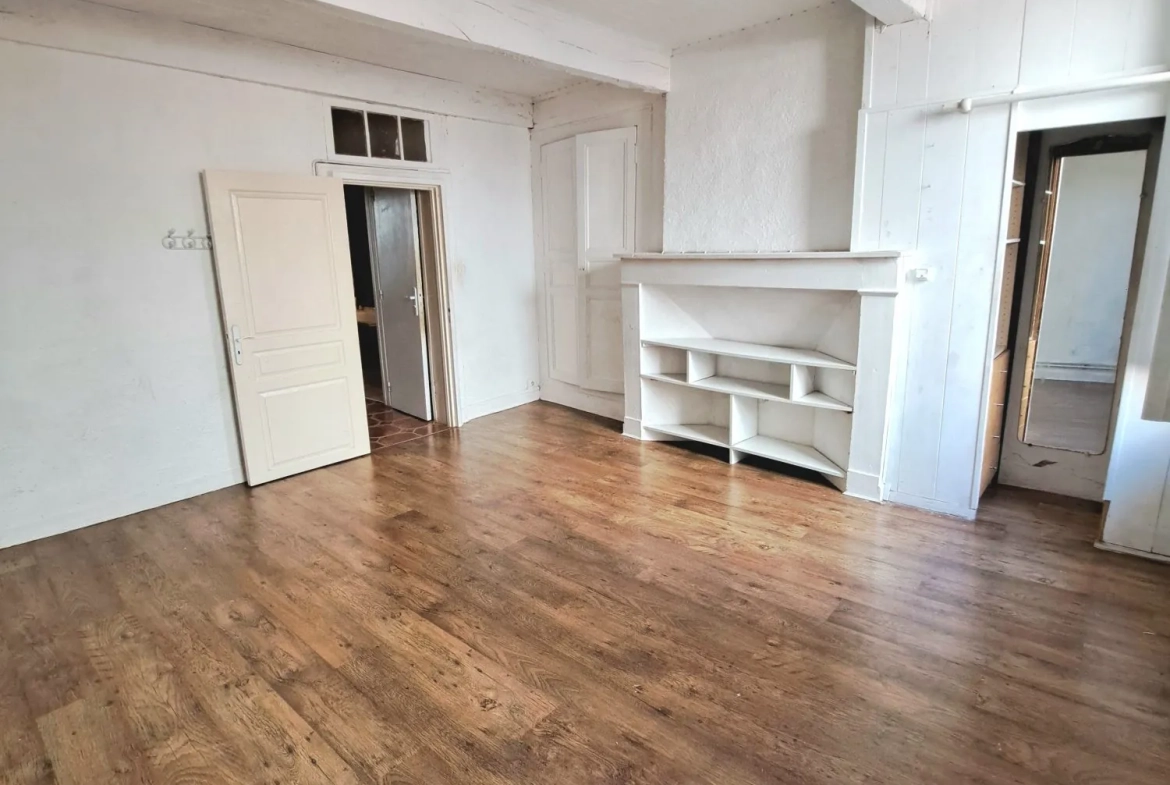 Maison de ville spacieuse de 135 m² à Moissac, vue sur le Tarn 