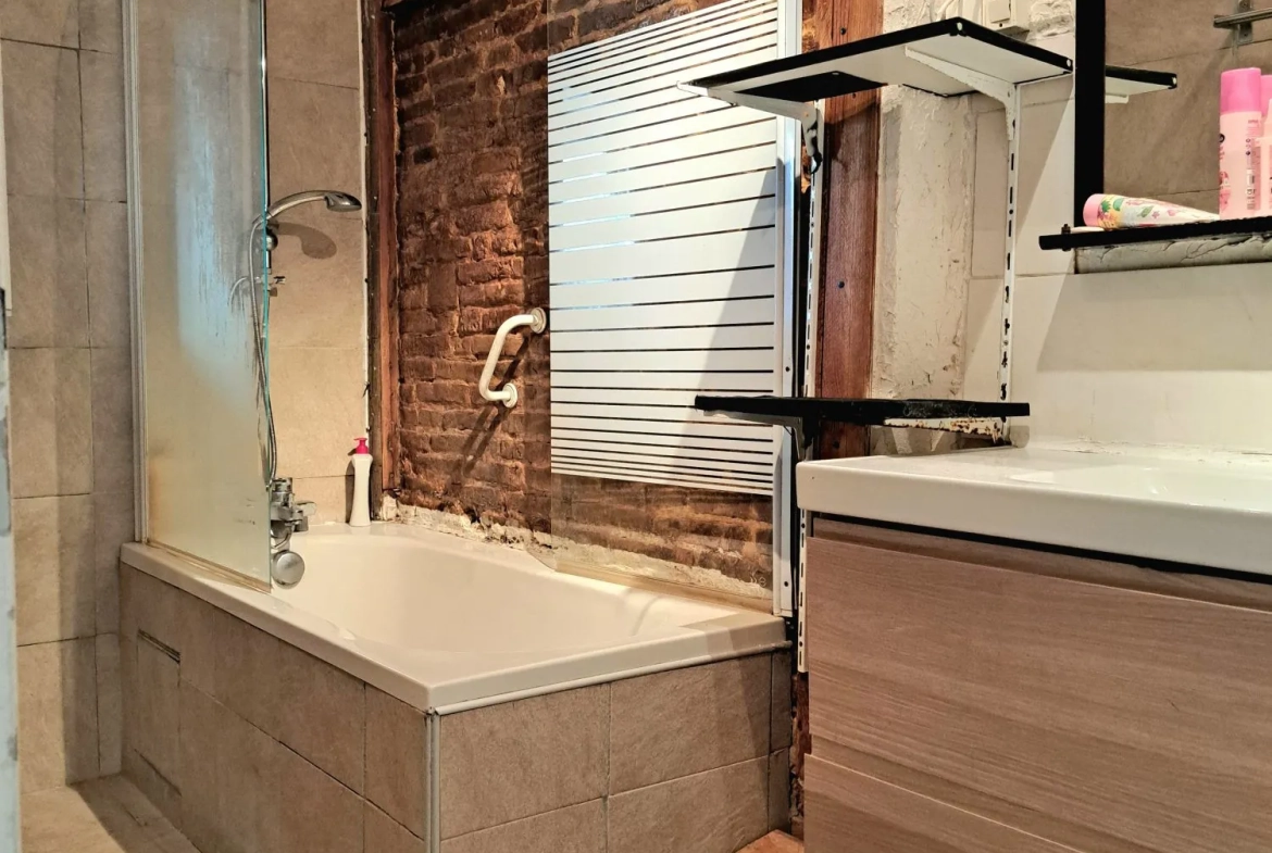 Maison de ville spacieuse de 135 m² à Moissac, vue sur le Tarn 