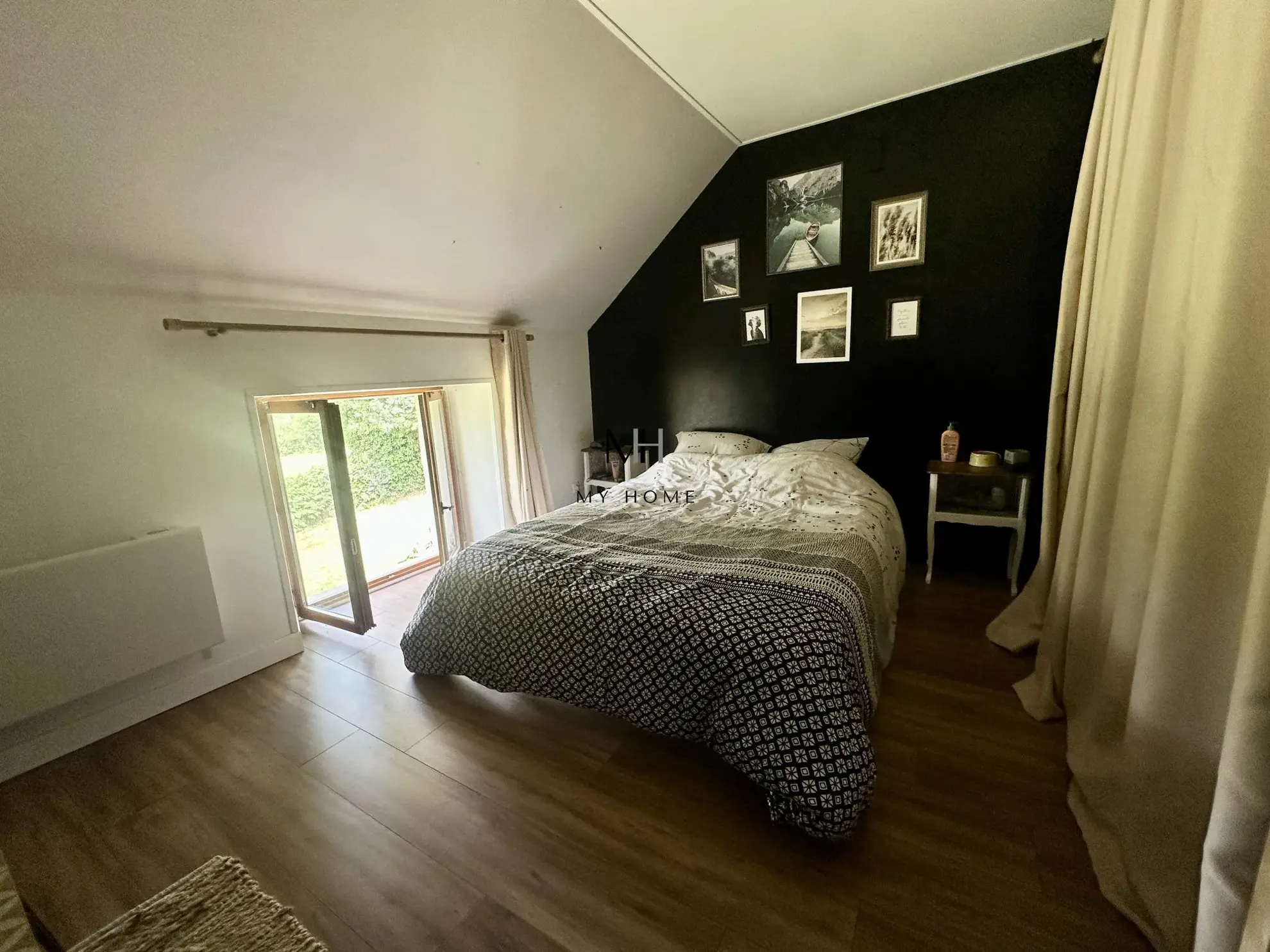 Longère décorée avec goût à Pré-en-Pail – 5 chambres, grand terrain, énergétiquement performante 