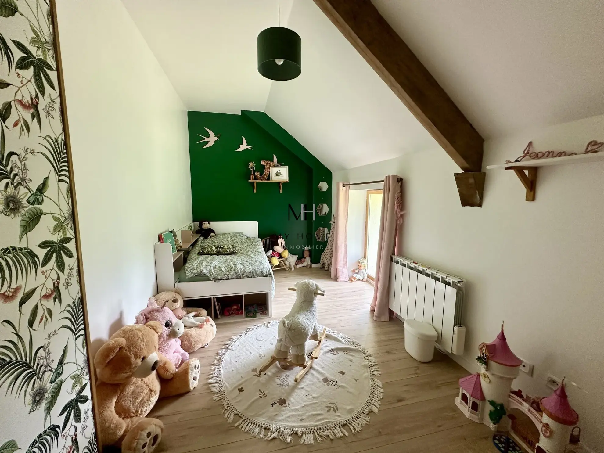 Longère décorée avec goût à Pré-en-Pail – 5 chambres, grand terrain, énergétiquement performante 