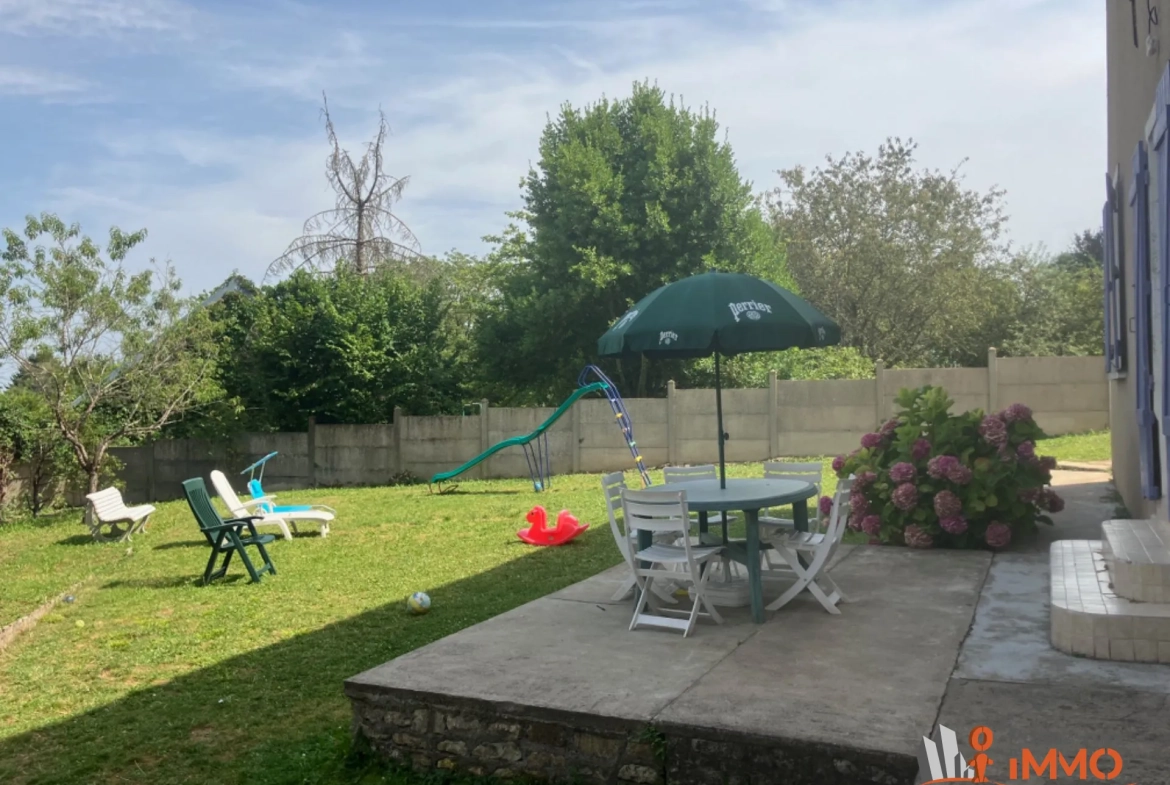 Belle ferme rénovée avec garage et cave à Sougères en Puisaye 