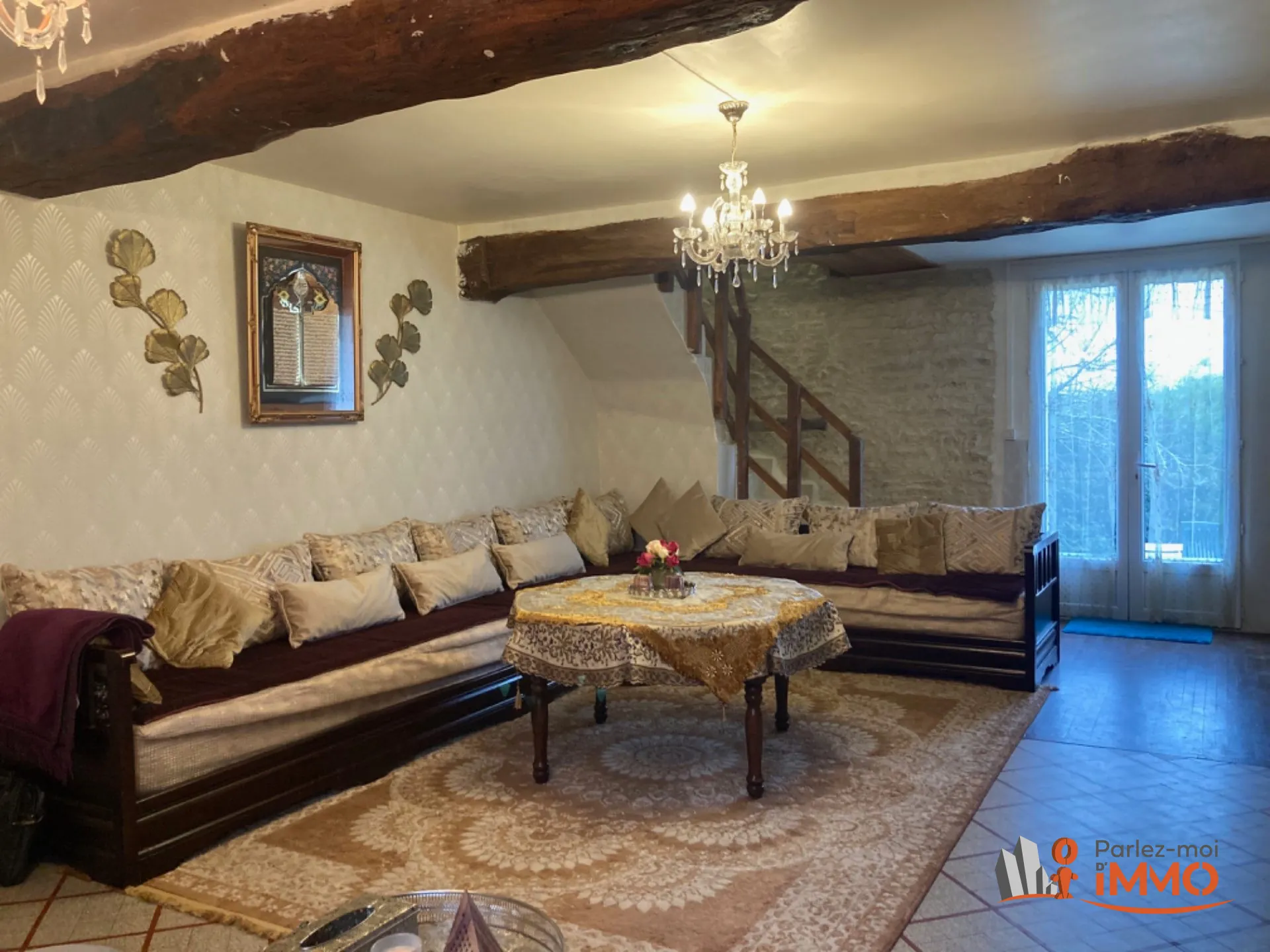 Belle ferme rénovée avec garage et cave à Sougères en Puisaye 