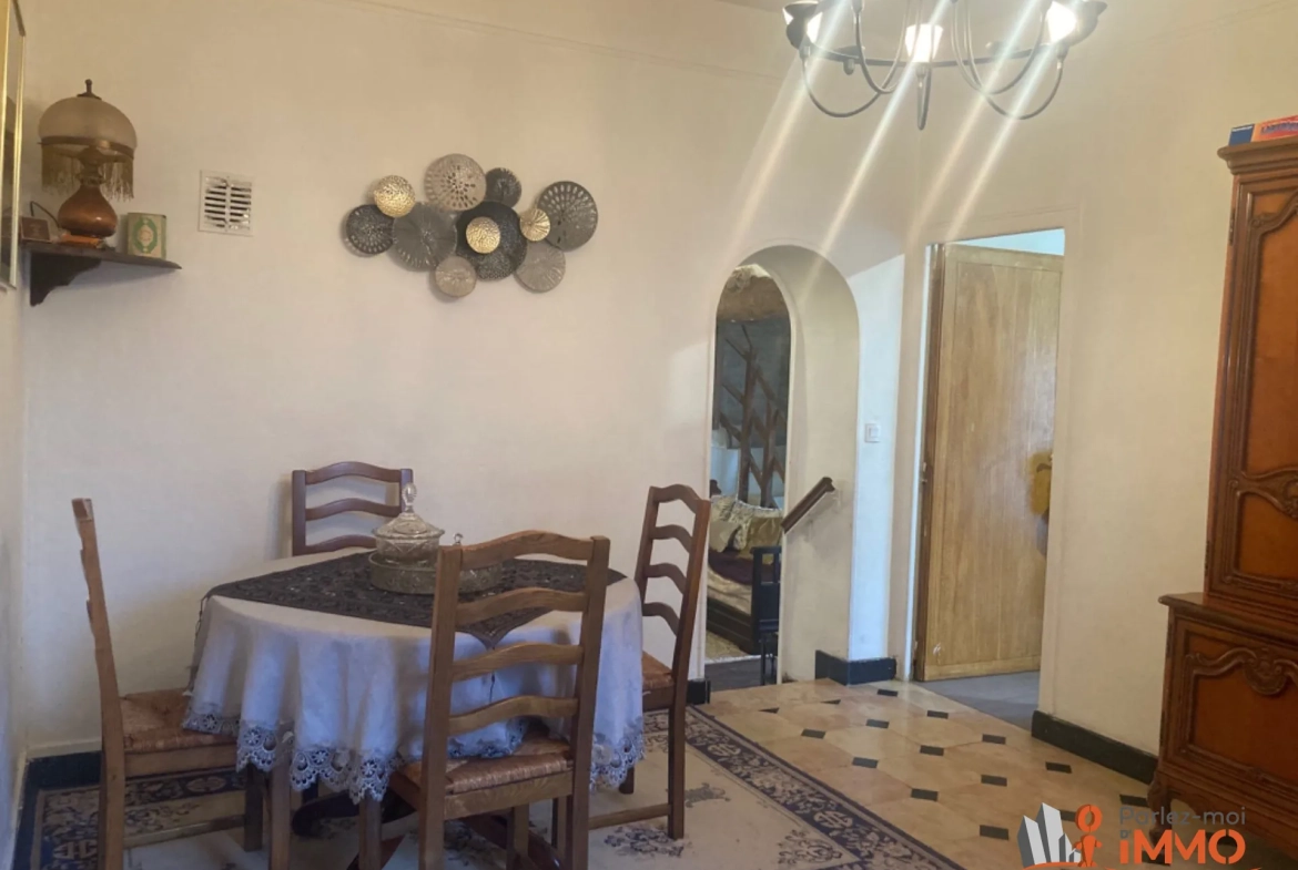 Belle ferme rénovée avec garage et cave à Sougères en Puisaye 