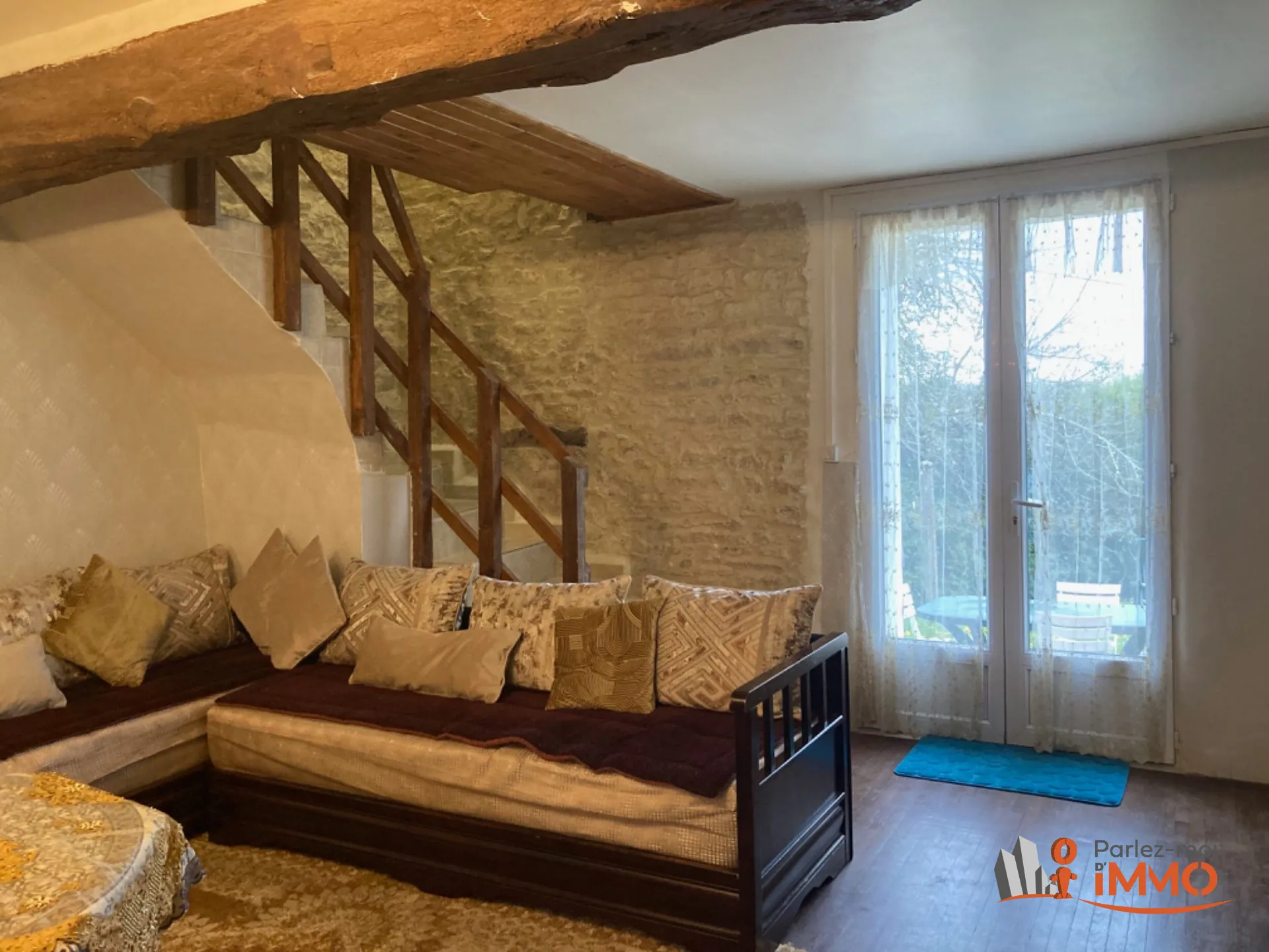Belle ferme rénovée avec garage et cave à Sougères en Puisaye 