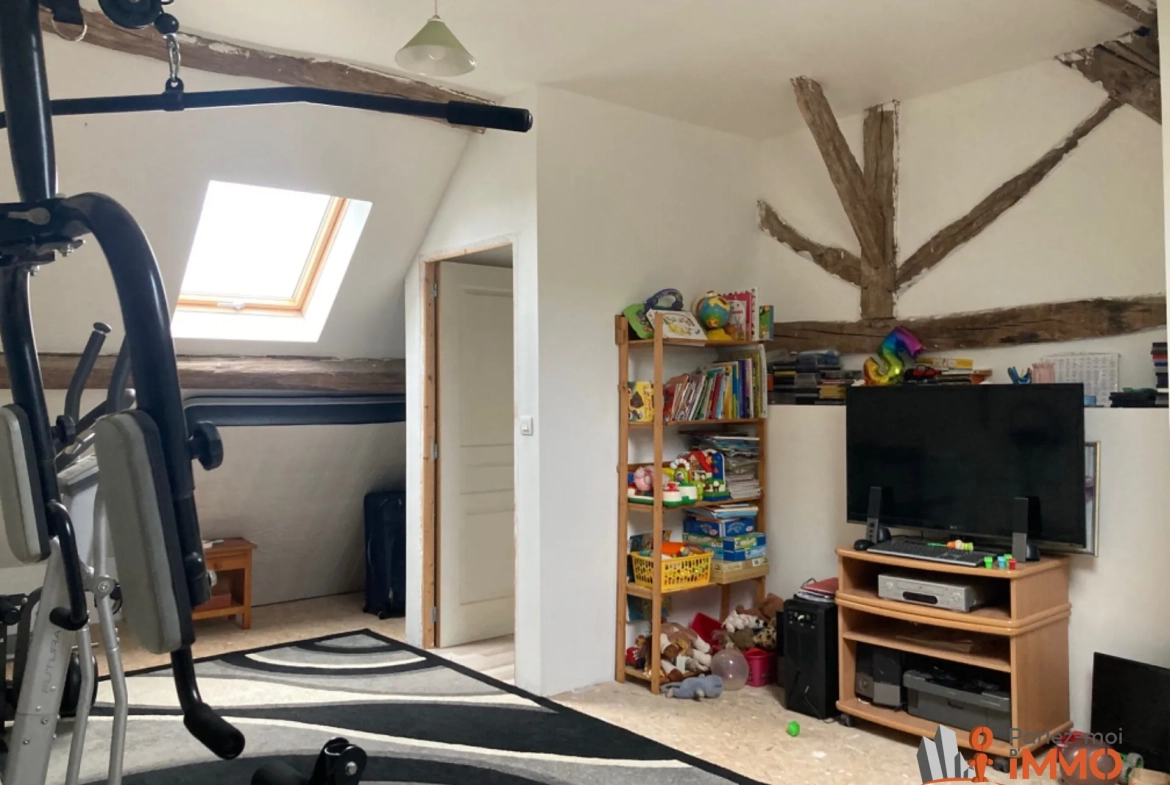 Belle ferme rénovée avec garage et cave à Sougères en Puisaye 