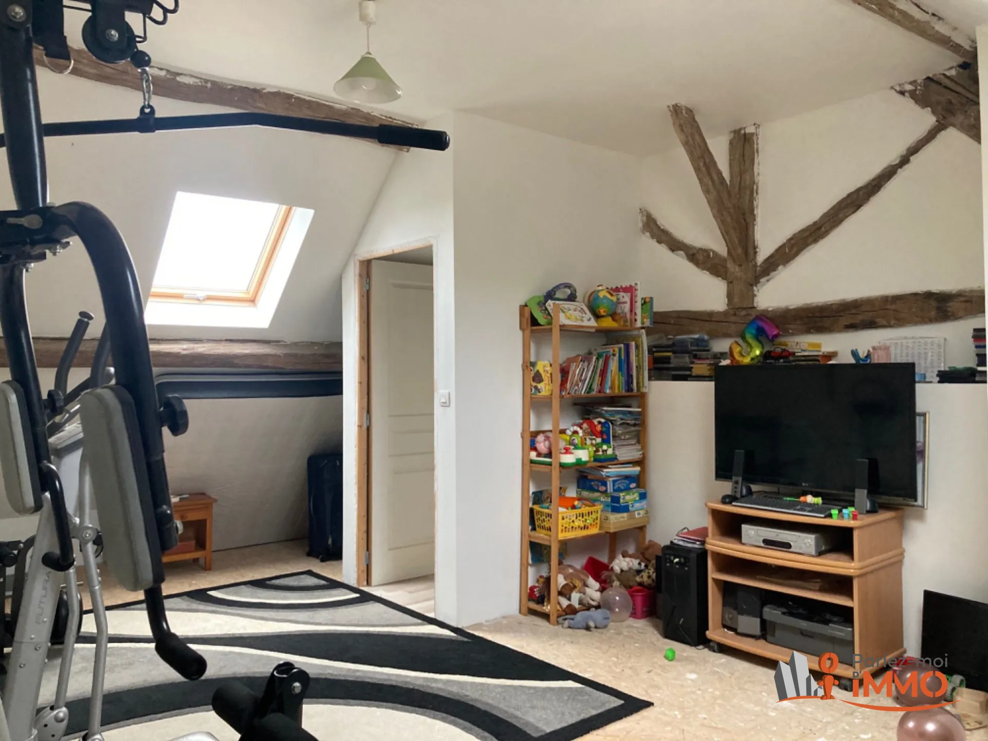 Belle ferme rénovée avec garage et cave à Sougères en Puisaye 