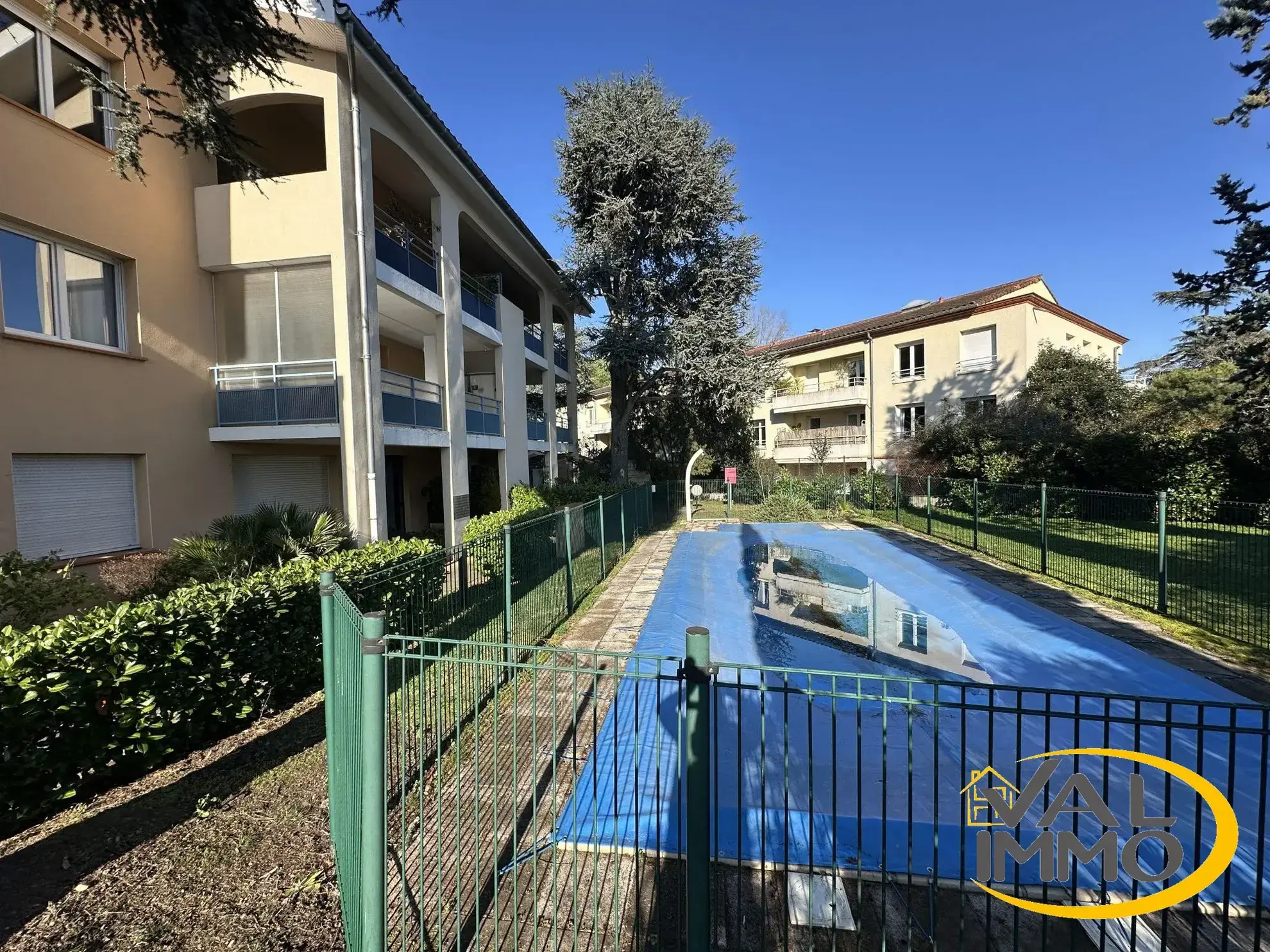 Charmant appartement T2 de 44 m² avec terrasse à Tournefeuille-Lardenne 