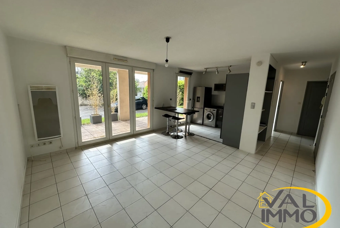 Charmant appartement T2 de 44 m² avec terrasse à Tournefeuille-Lardenne 
