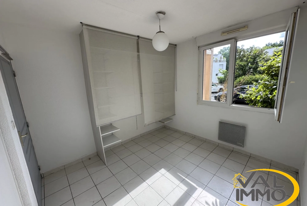 Charmant appartement T2 de 44 m² avec terrasse à Tournefeuille-Lardenne 