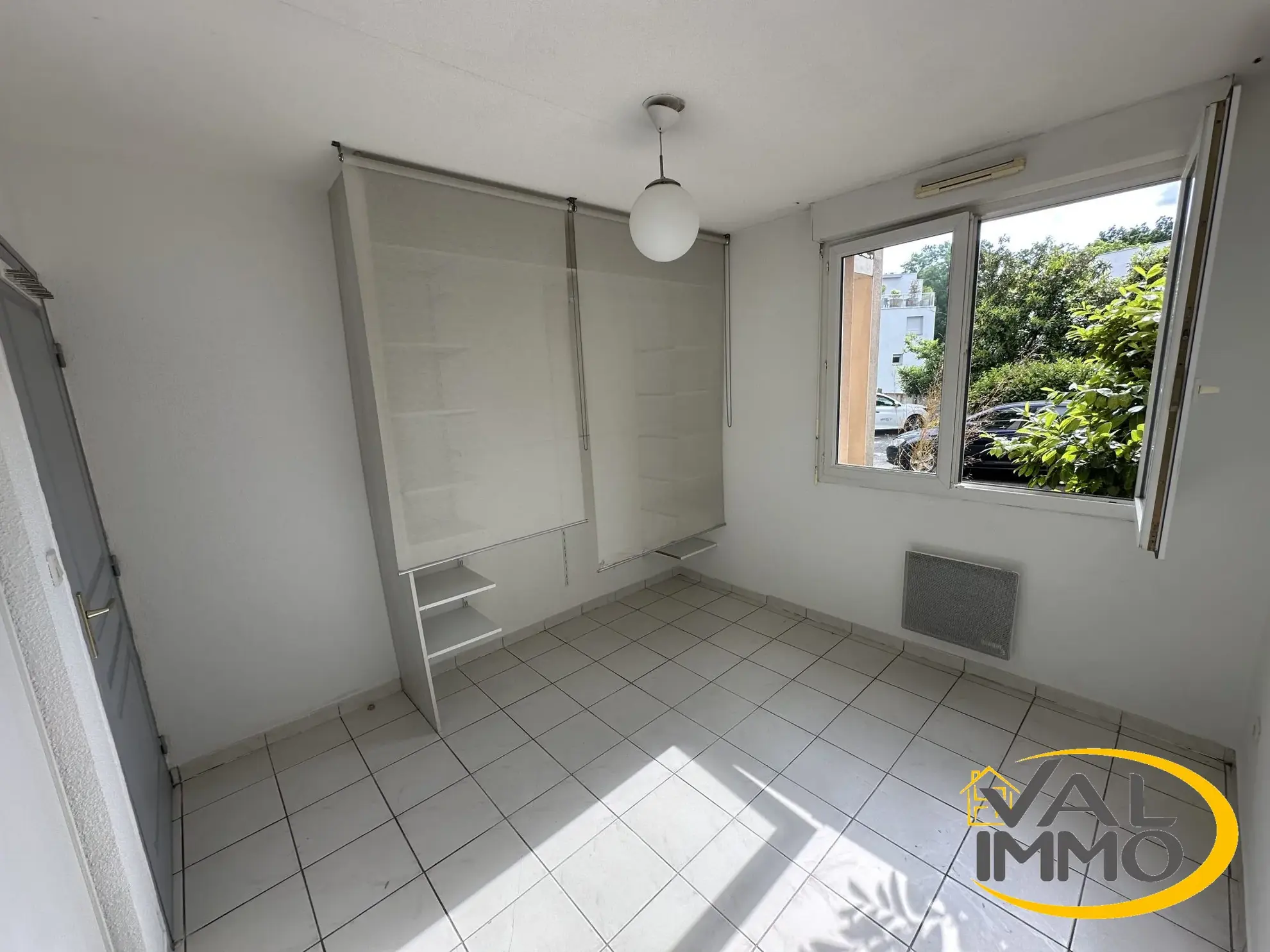 Charmant appartement T2 de 44 m² avec terrasse à Tournefeuille-Lardenne 