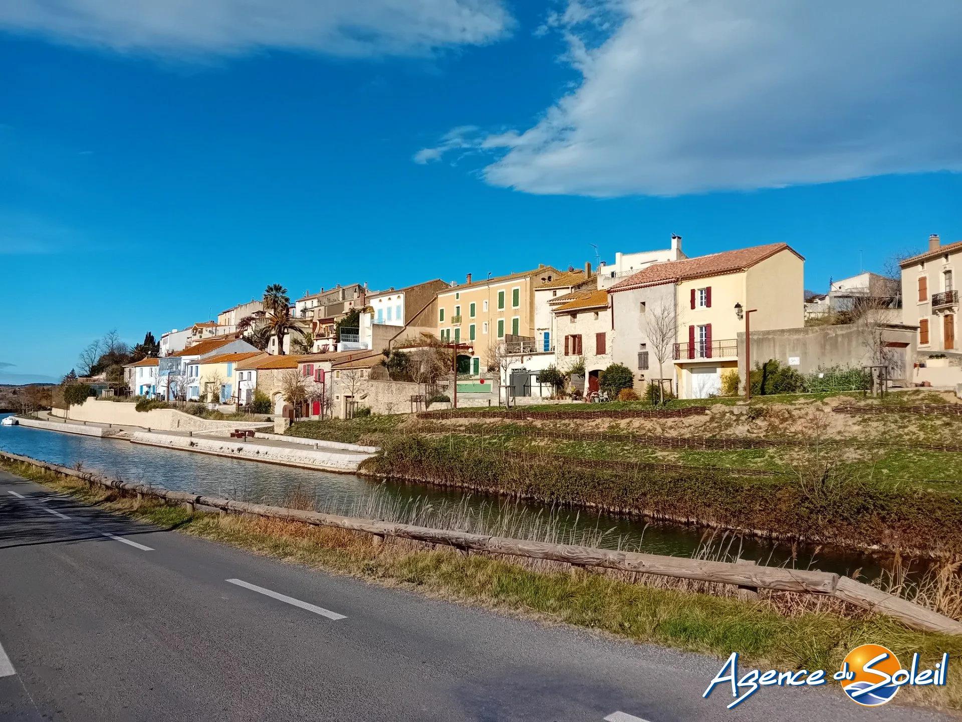Terrain arboré non constructible à Paraza avec permis pour box, opportunité rare 