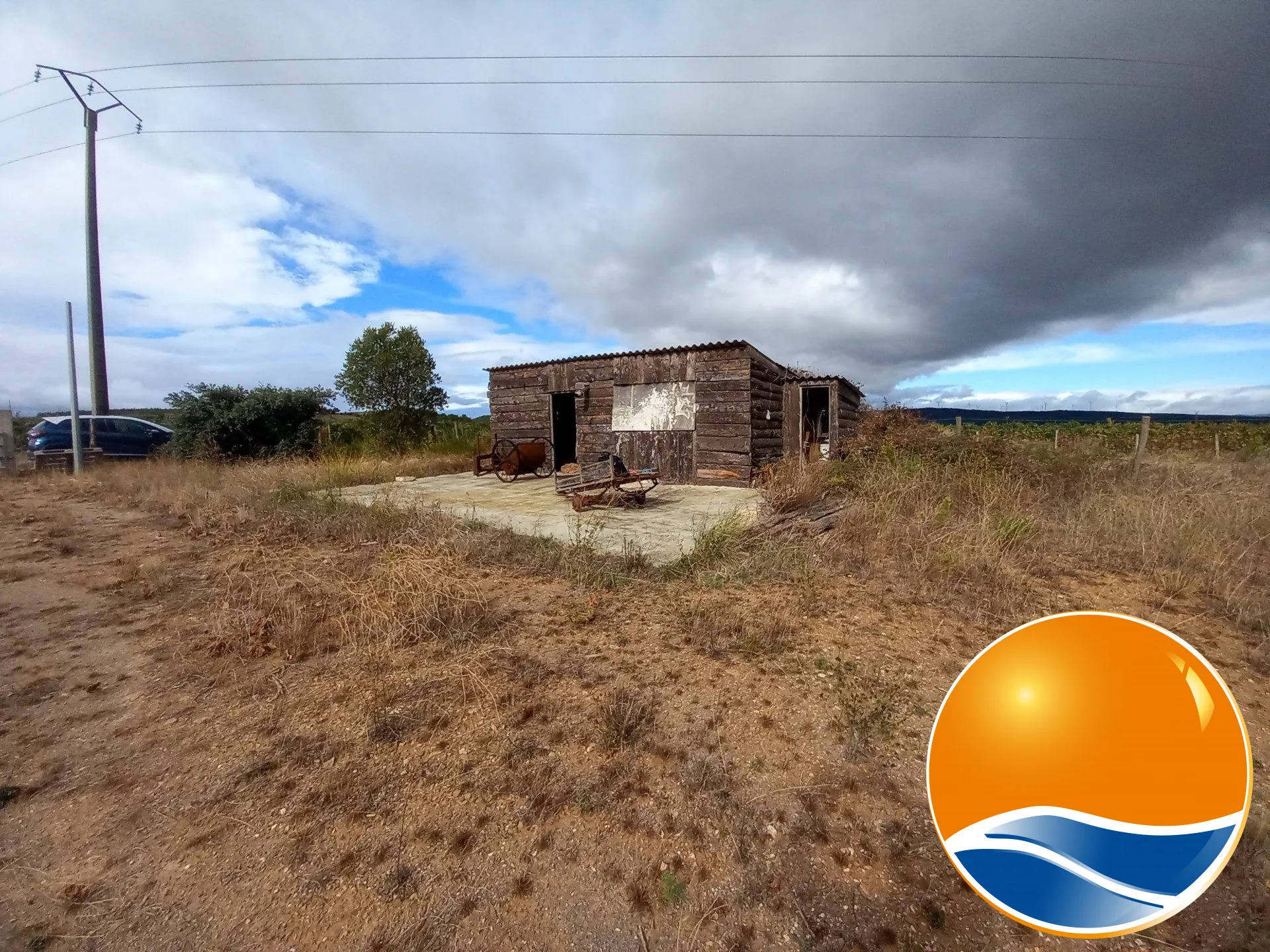 Terrain arboré non constructible à Paraza avec permis pour box, opportunité rare 