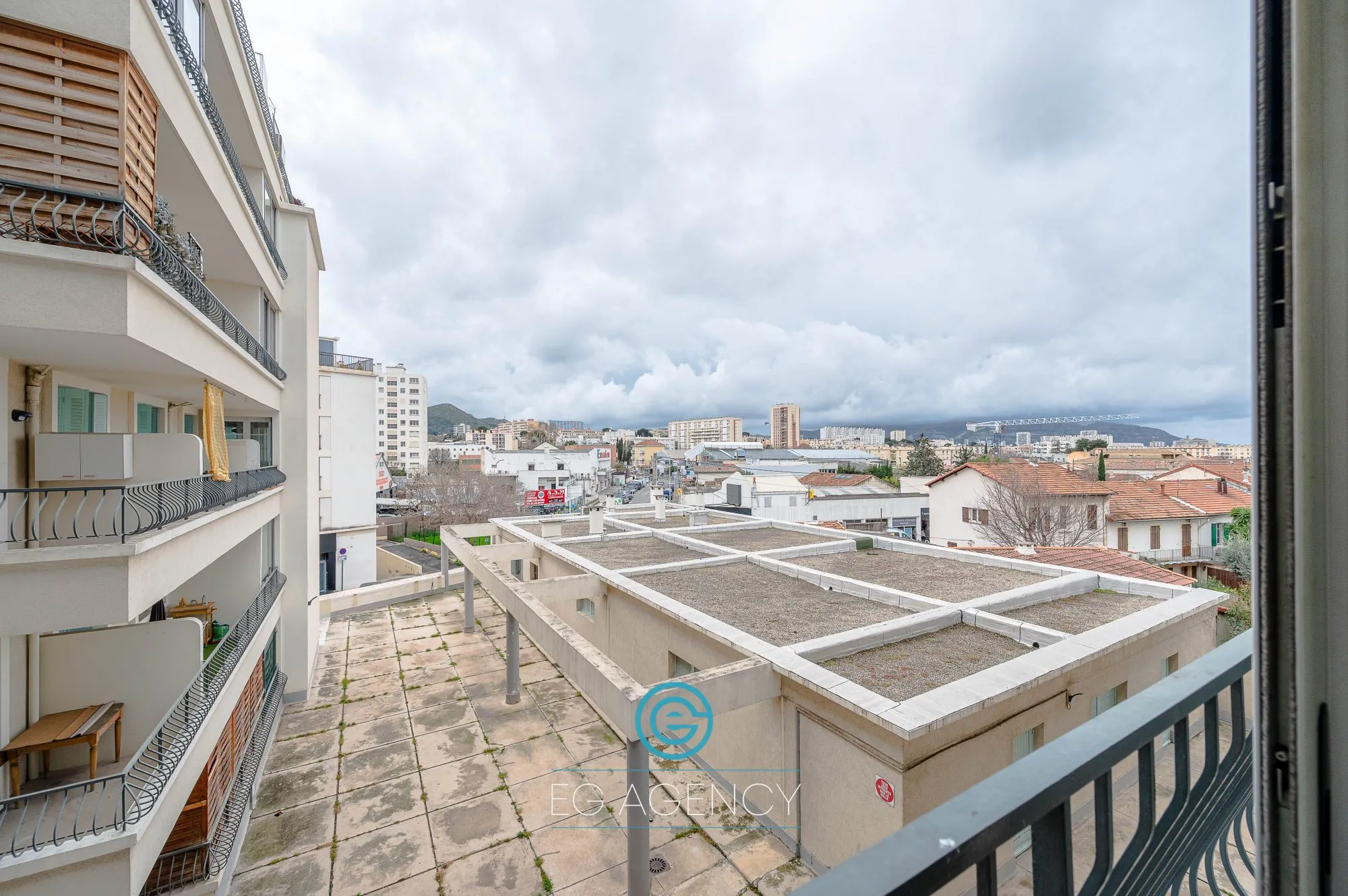 Achat Appartement T4 de 82m² avec Balcon et Loggia à Marseille 