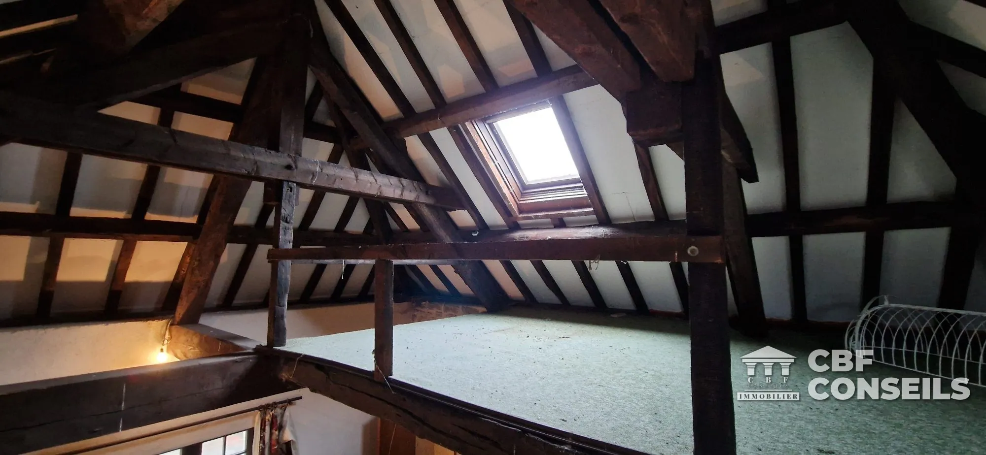 Charmante maison ancienne à Dezize-lès-Maranges avec potentiel touristique 