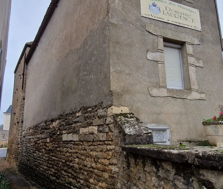Charmante maison ancienne à Dezize-lès-Maranges avec potentiel touristique 